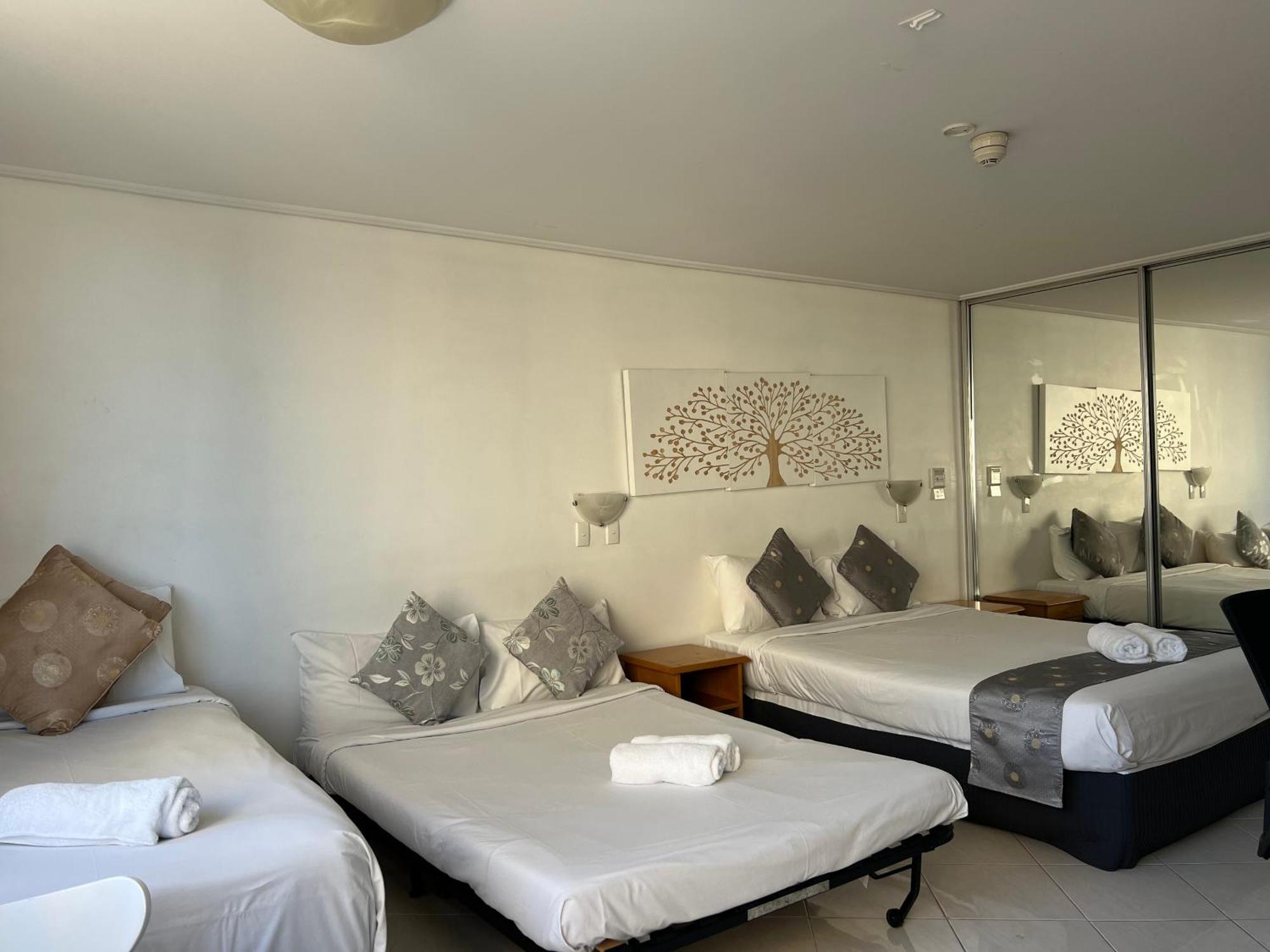 Sydney Hyde Park Private Apartments By Paxsafe Eksteriør bilde